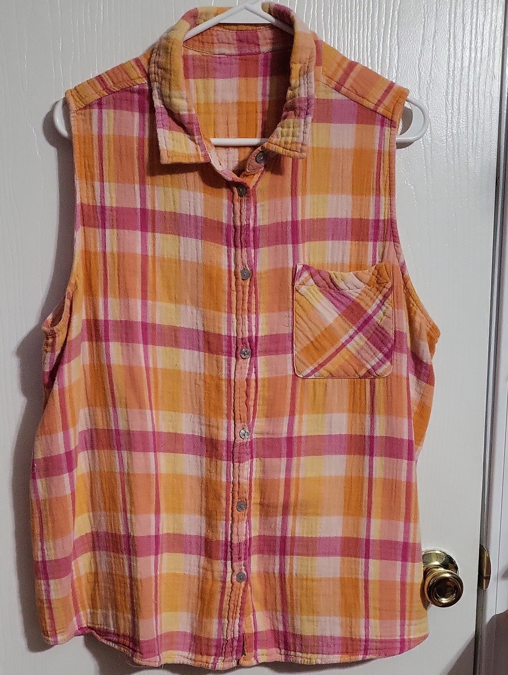 Shirt-Time and Tru Sleeveless Plaid Button-Front Top #3207